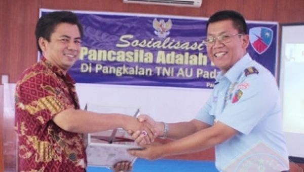 Lanud Padang Gandeng UNP Adakan Sosialisasi Pancasila
